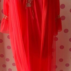 Vintage gown and peignoir set